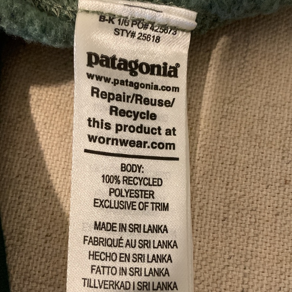 Patagonia Fleece 1/4 zip pullover sweatshirt. green. M - Picture 7 of 8